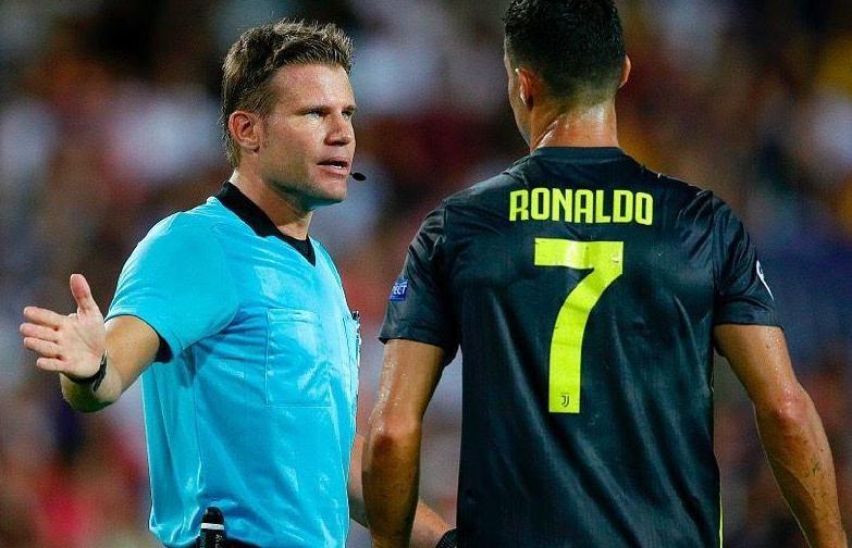 不利?欧足联正式调查C罗红牌,前队友透露其情