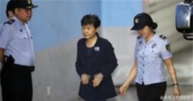 朴槿惠已经放弃抵抗,其支持者至死不渝,专家点