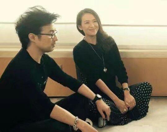 章子怡这样评价撒贝宁和汪峰,她的情商真是高