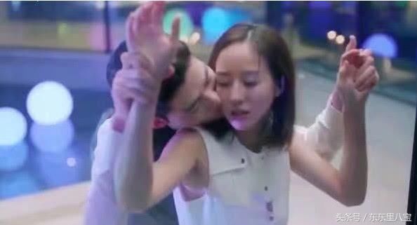 张翰紧搂34岁张钧蜜不松手,两位90后的前女友