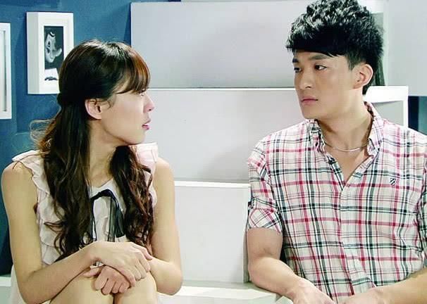 《爱情公寓》吕子乔随口说出的17字台词,成为