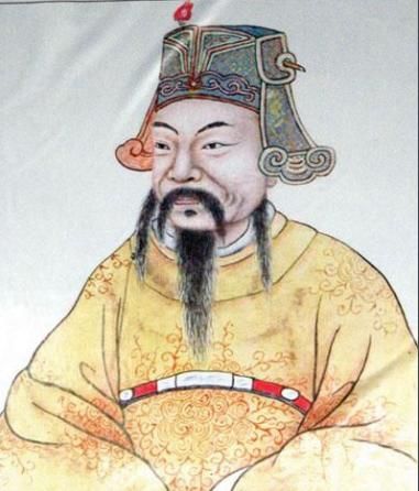 大臣被贬,只带走几口破箱子,皇帝派人查抄,打开一看大惊:重赏