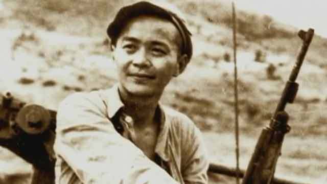 喊出“向我开炮”的原型是谁?