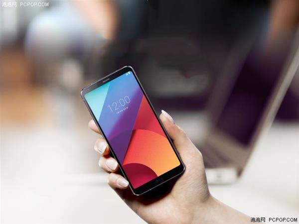 纯粹为了差异化?手机曲面屏到底有什么用