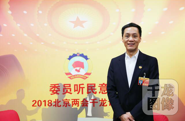 冯远征委员：发掘青年演员潜能为北京人艺做人才储备