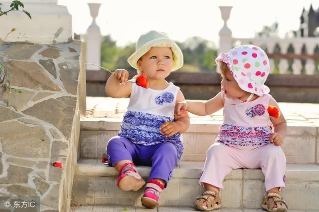 0-3岁宝宝智力发育标准,看看你家孩子达标了吗