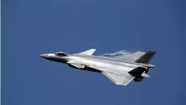 歼20的载油量究竟是多少呢?