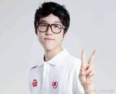 LOL:曾经的野王kakao谈LPL最强打野 并直言L