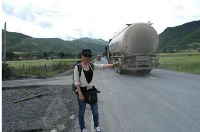 为什么现在川藏线的穷游女越来越难搭车?司机