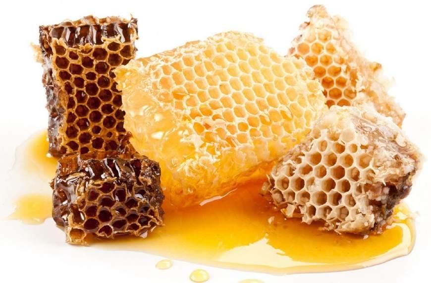 蜂巢蜜治鼻炎,水里加点它,鼻炎一治一个准,用过