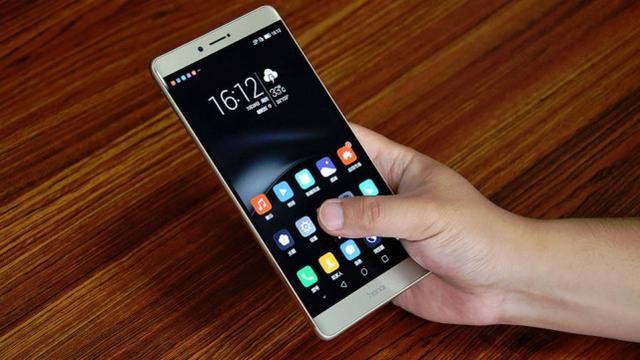 荣耀10P lus即将发布,准备死磕小米Max 3,网友