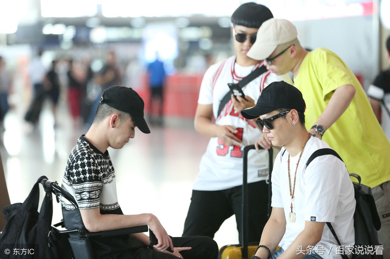 如何评价张云雷的搭档杨九郎,听完他的事迹,你