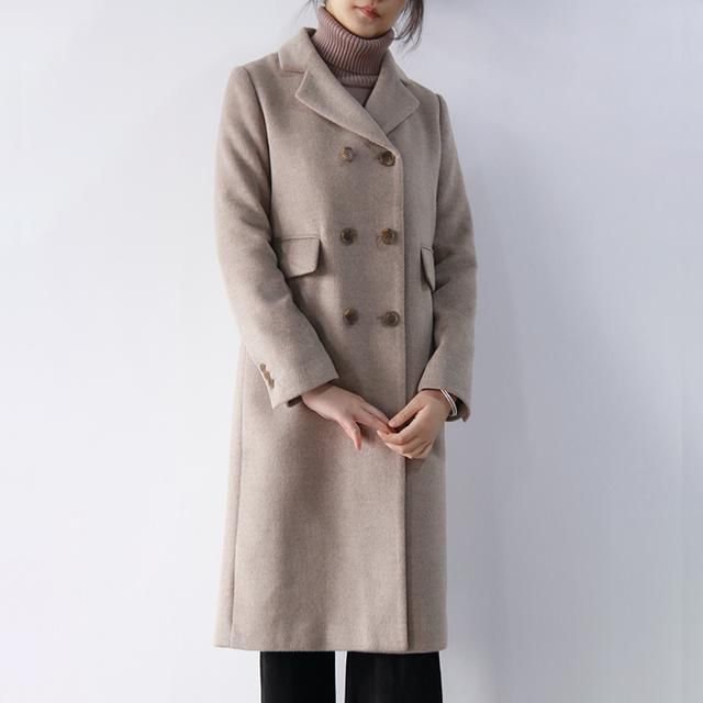 衣服要怎么搭配才好看?双面呢大衣+毛呢裙想