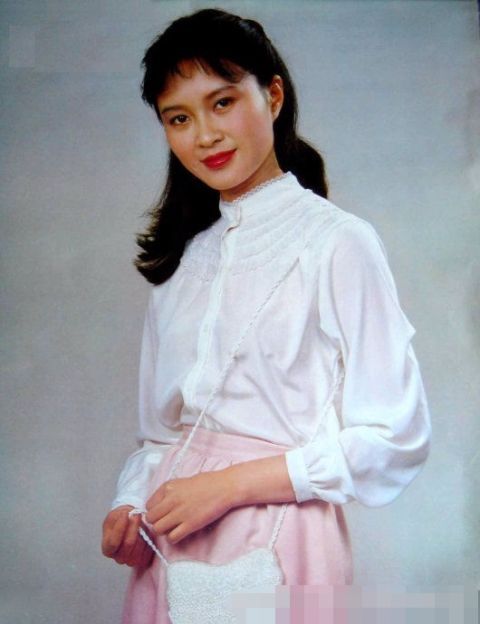 30年前的女明星,没有浓妆艳抹,素颜永存!