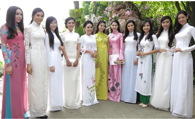 越南女孩到中国旅行,该穿什么样的衣服?听在华