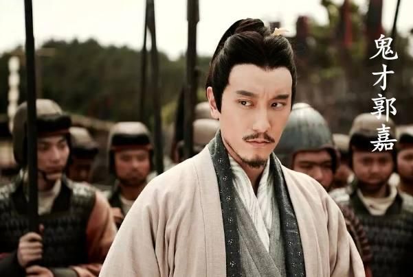 不是诸葛亮,不是郭嘉,而是他?