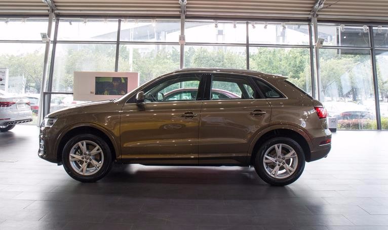 奥迪q3最高优惠12万 最新报价图片配置 最低多少钱