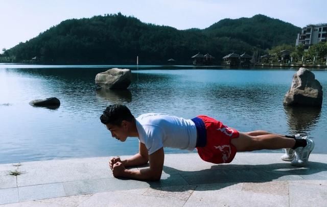 离开荣耀 回归武林风 再打昆仑决诸神之战 他要