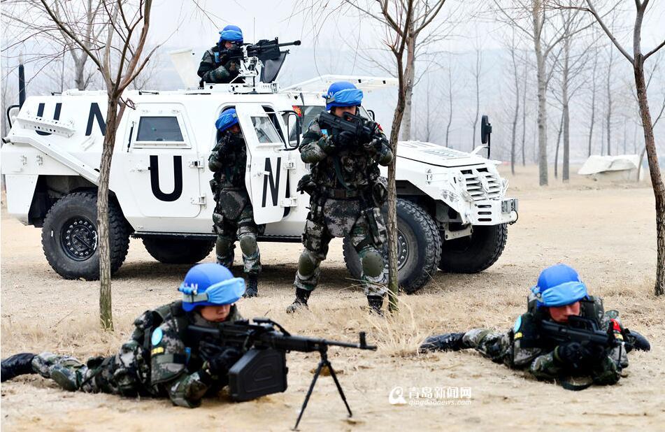 当前，中国在南苏丹达尔富尔地区派遣的维和部队，已经准备了国产新战车、全地形车、新炮塔版92轮式战车、89式60毫米口径迫击炮、87式35毫米自动榴弹发射器，89式12.7毫米重机枪。