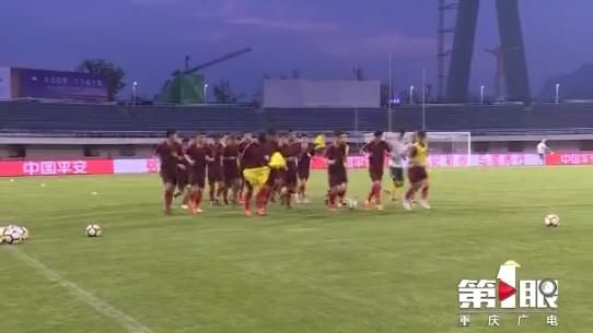 U23中国大战朝鲜 下午4点万州看球去