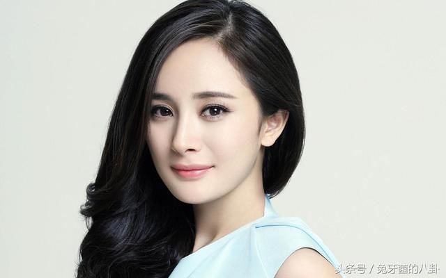 杨幂深陷诈捐门丨《我是证人》发布会承诺捐赠