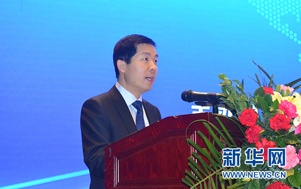 盐池县县长戴培吉致辞.刘海燕 摄