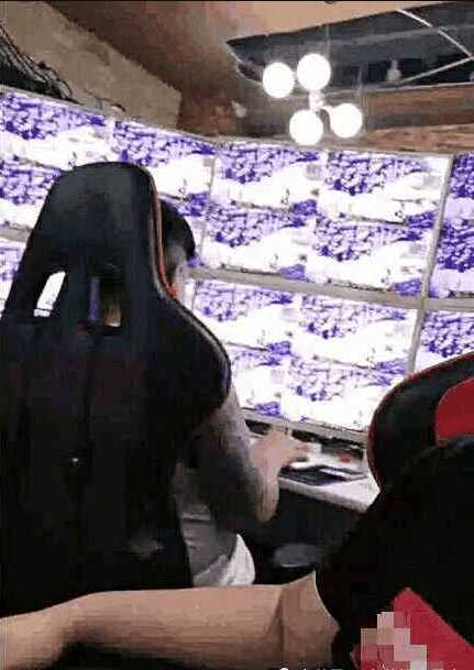 DNF工作室到底有多赚钱?你一个月的工资可能