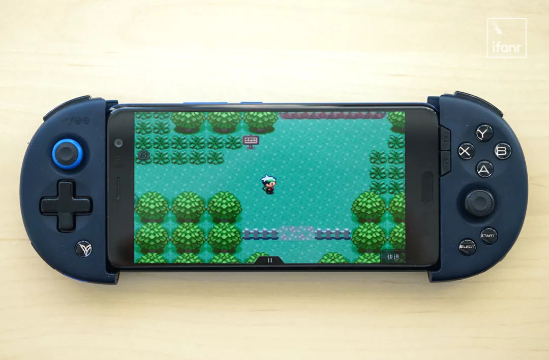 用黄蜂手柄变身吃鸡大神?但我更喜欢飞智 We