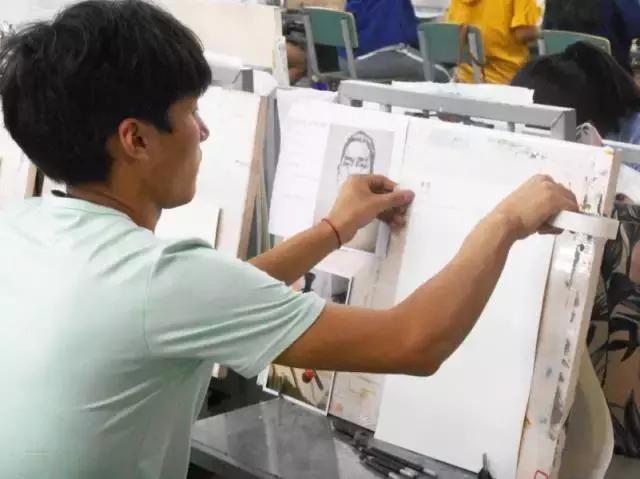 美术生集训生,你有多少个第一次?