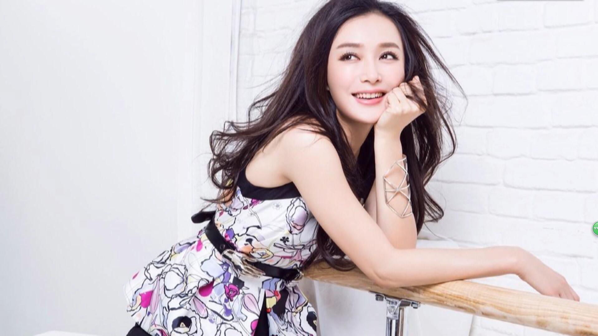 秦岚携烧脑喜剧来袭 《捉奸神探》探案中案 秦岚携烧脑喜剧来袭 《捉奸神探》探案中案