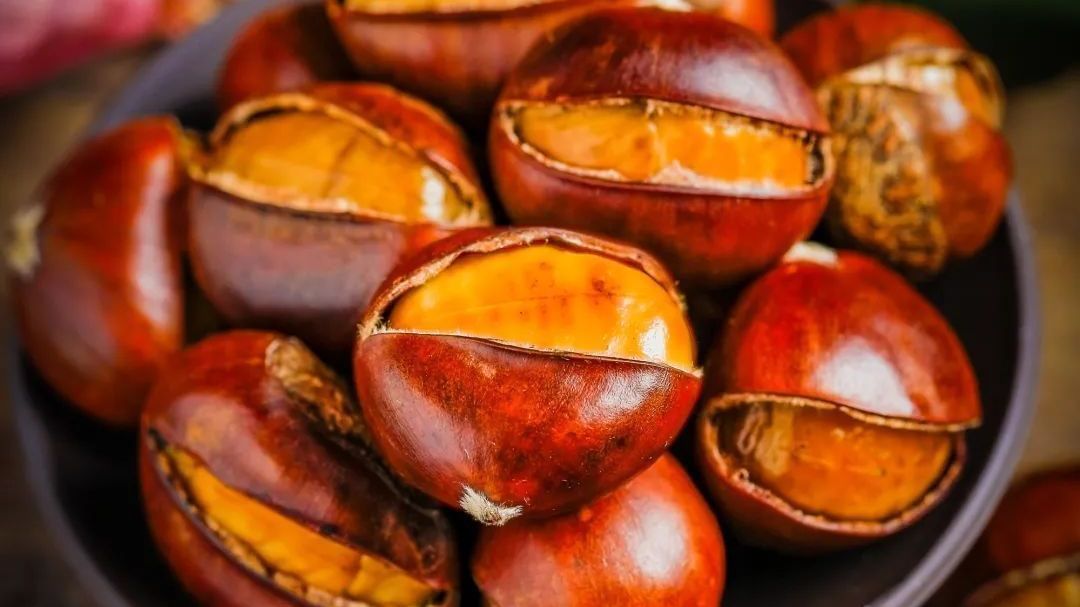 板栗别和它一起吃，堪称“热量炸弹”！易发胖还伤身！