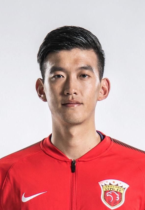 国足4大最帅门将:曾诚垫底,颜骏凌仅第2,第1可