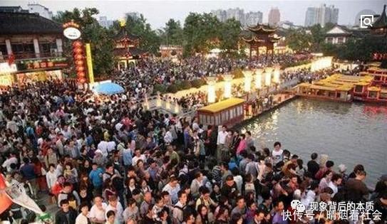 买房真的会导致中国人没钱消费吗?