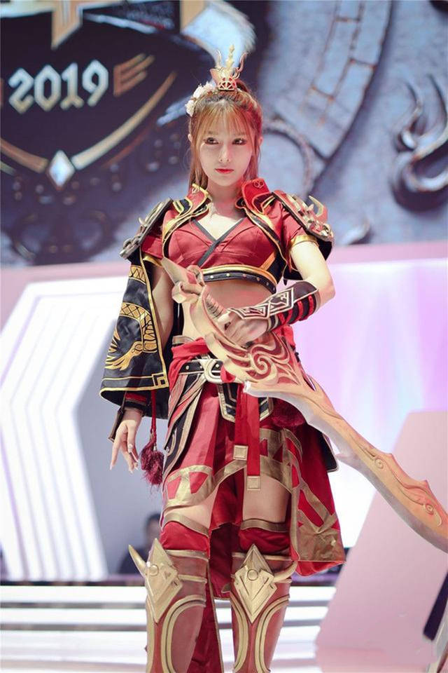 谁是2019ChinaJoy最美的ShowGirl？BOYATV带你靓丽大盘点！(图2)