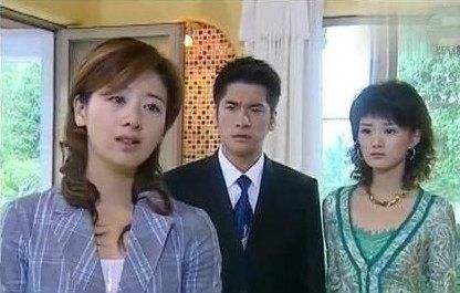 为爱情拒和琼瑶签约,毕业嫁自己老师却离婚,如