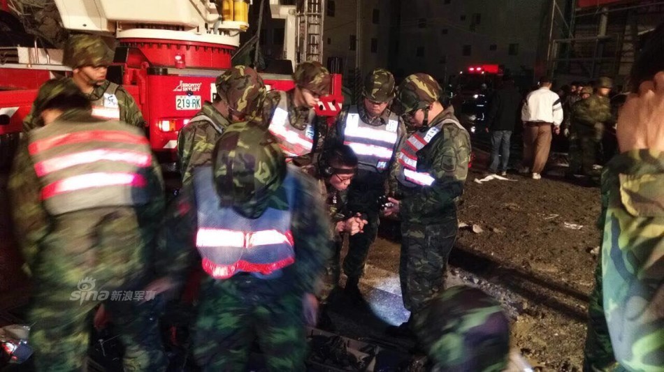 台湾发生6.4级地震 台军半夜紧急出动救援灾民 台湾发生6.4级地震 台军半夜紧急出动救援灾民