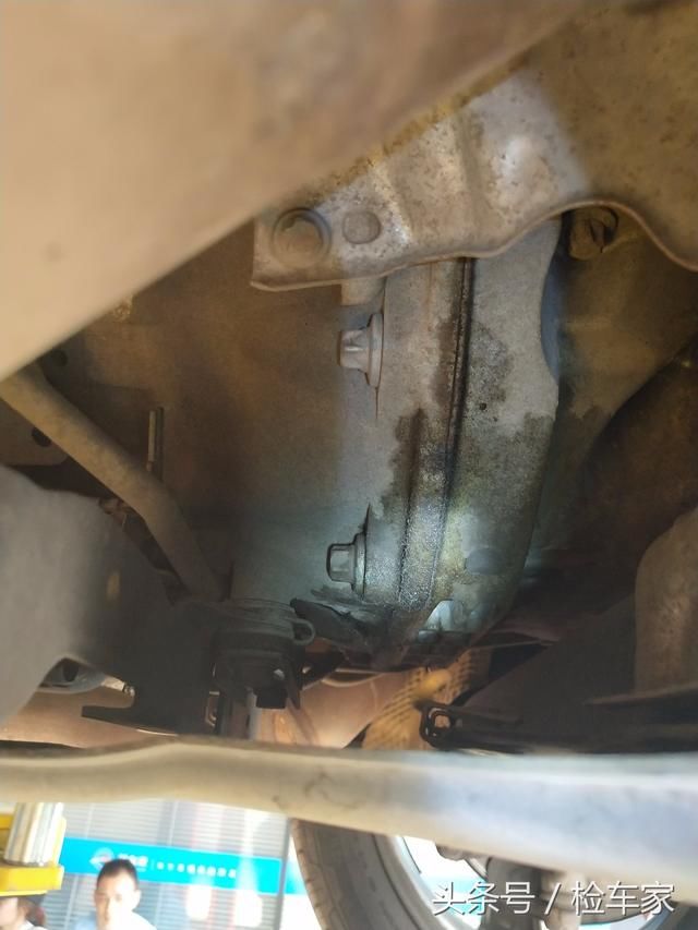 豪华品牌的中型SUV?停产的奔驰GLK要价28万