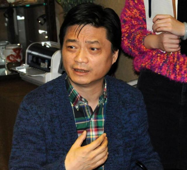 崔永元微博喊话他俩的末日要来了,这次网友们