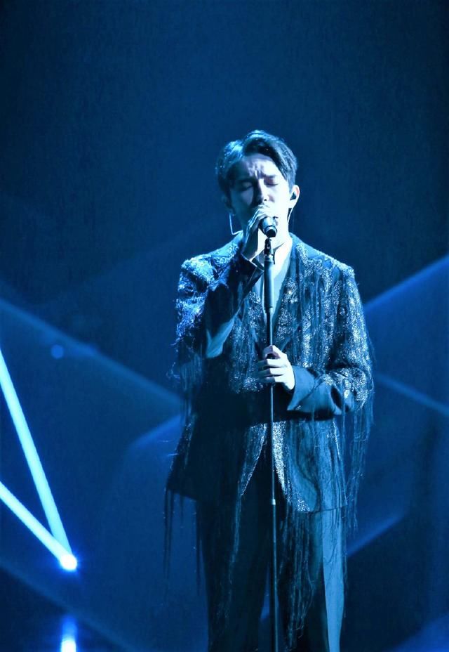 迪玛希唱《Hello》时,JessieJ在后台瞠目结舌!