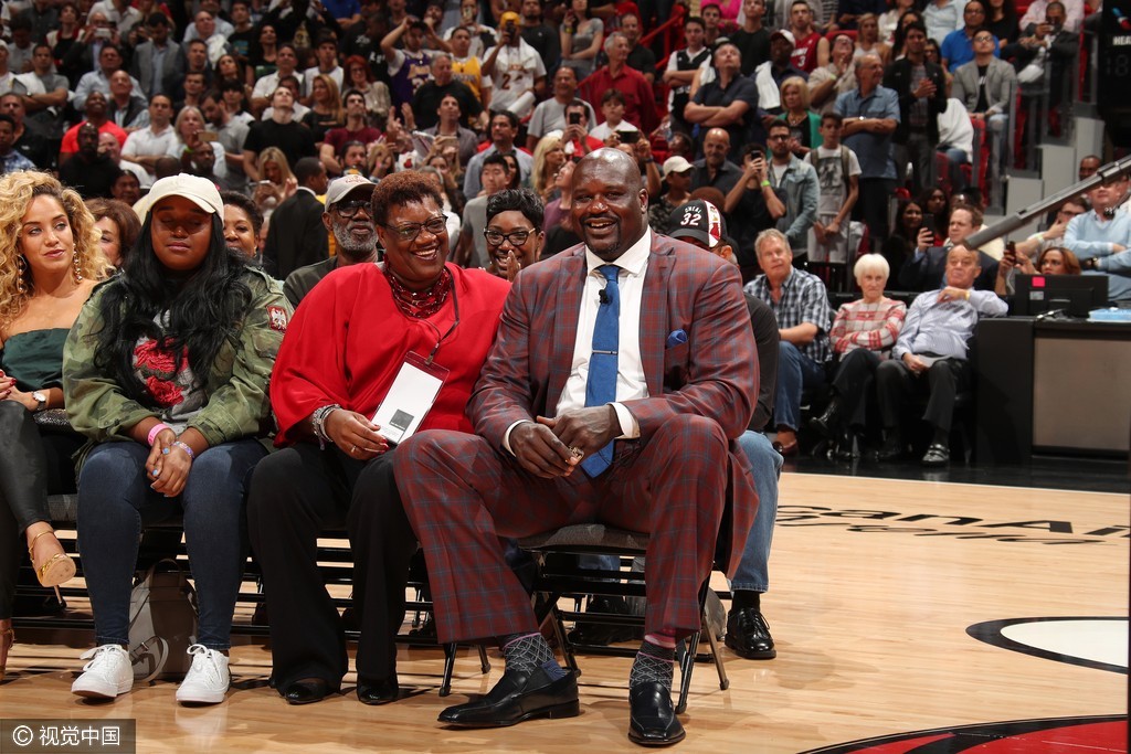 杜少准三双勇士逆转篮网 白边23+13热火险胜