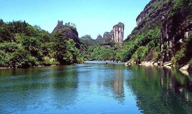 哪个才是福建?2017年GDP新破3万亿,新榜里厦