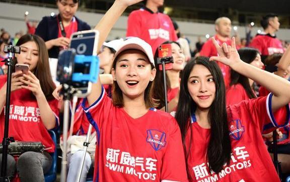 重庆战申花前收到1好消息:保级对手输球!今晚