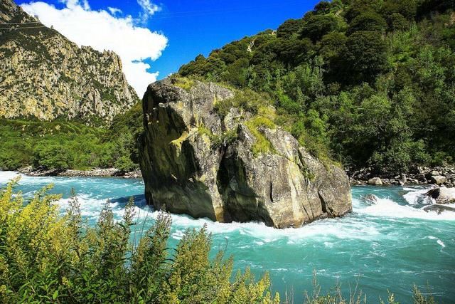 雅鲁藏布江要截流到新疆?印度人急眼了:搞什么