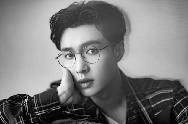 张艺兴微博宣布恋情:我会好好保护你的,网友看