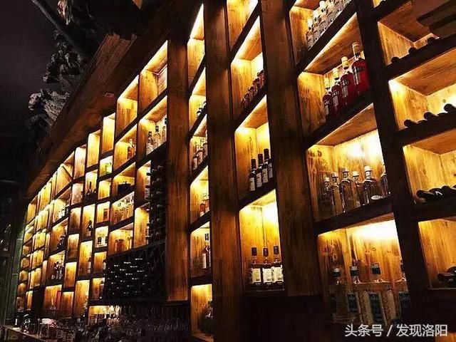 洛阳角落里的酒吧,天气热了,夜晚无趣就要燥起