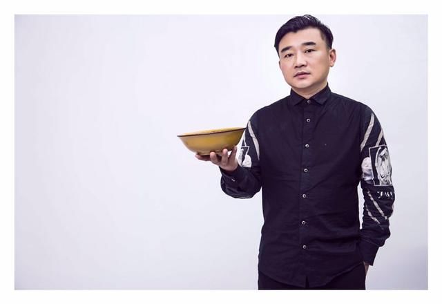 河南方言歌曲《包子油馍胡辣汤》网上破千万,