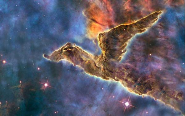 诡异的星云,犹如人工ps外星人的脸