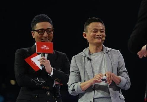 马云最牛的是在美国讲了这3句话,震住了全场外