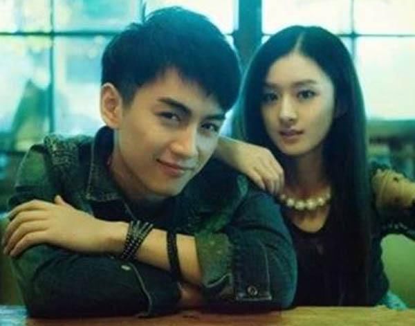 陈晓为什么突然机场痛哭 外界传言与赵丽颖有