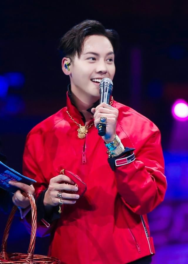 古力娜扎新剧《风暴舞》正在筹备,这个男主角